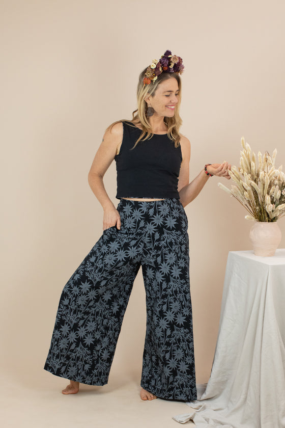 4 Way Reversible Crop - Flannel Flower Print (8)