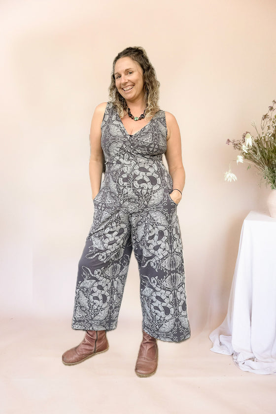 Wide leg jumper hotsell