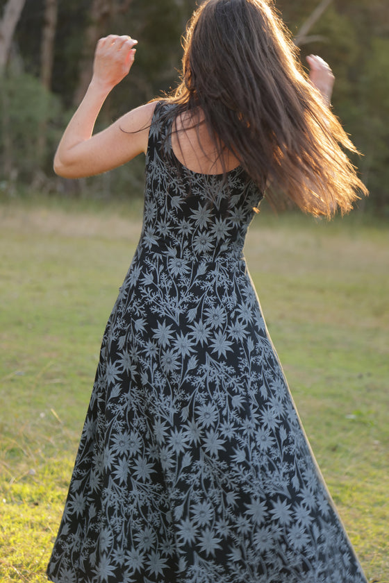 Flow Dress - Flannel Flower Print