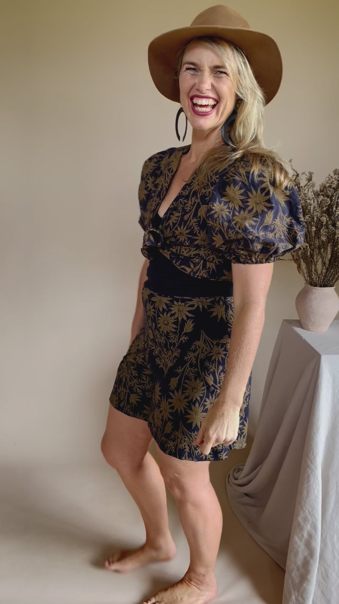 Linen Puff Top - Gold Flannel Flower Print